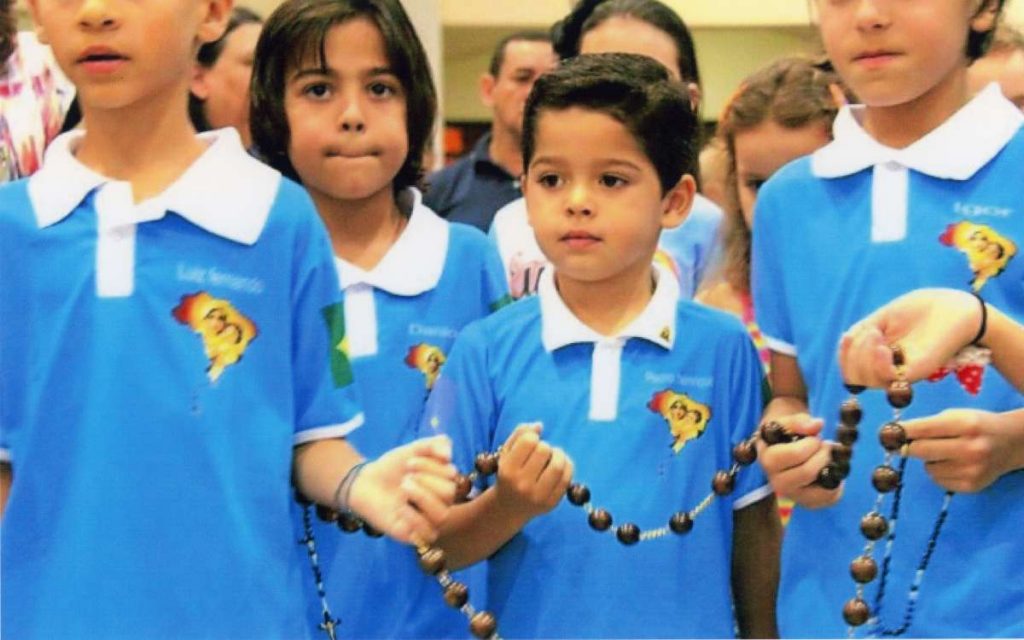 rosary_children_1476263327