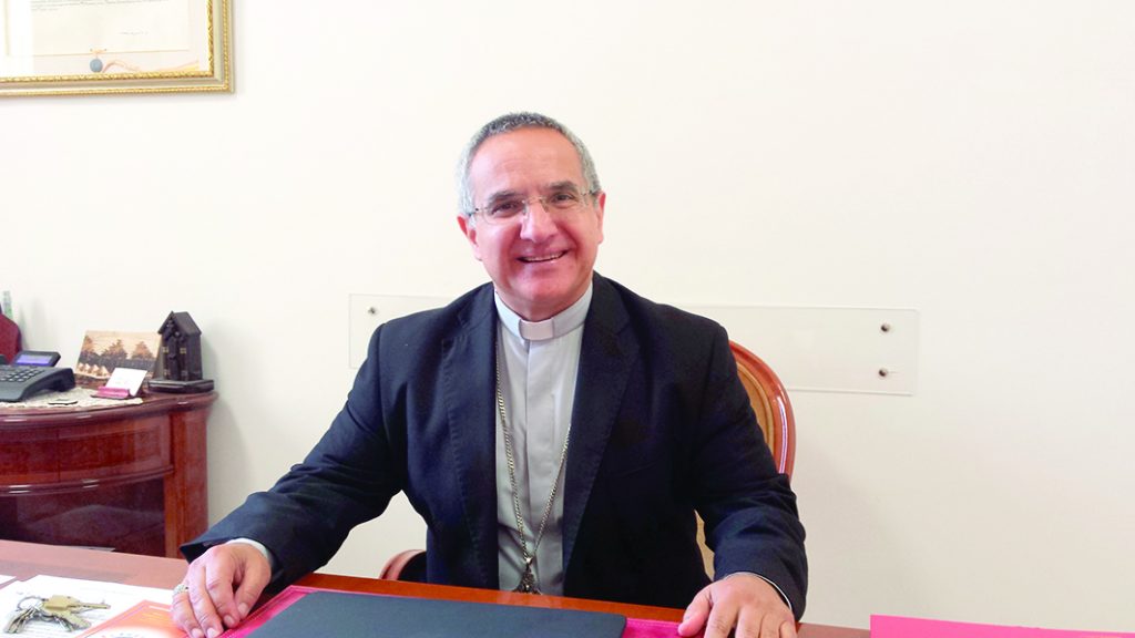 vescovo Rosario Gisana
