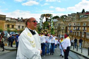 don Dario e San Filippo305963183_5273784706023814_7370361779628778211_n