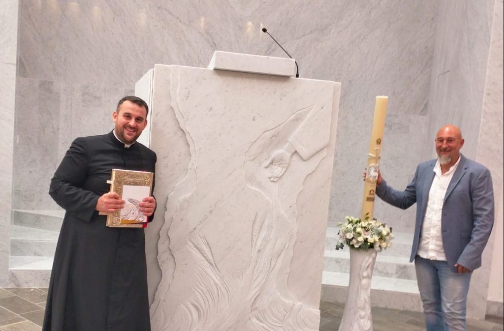 foto Angelo Salemi e don Valerio Sgroi