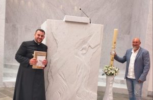 foto Angelo Salemi e don Valerio Sgroi