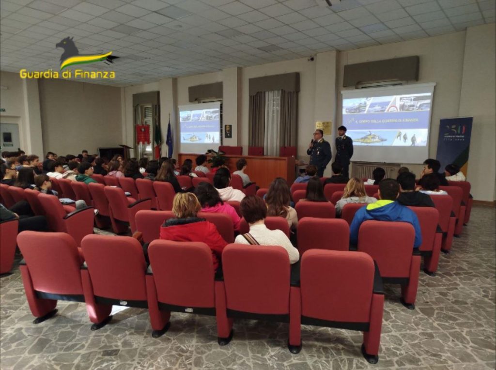 09012025_045703_scuola2